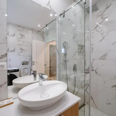 アパート Nika Surčin